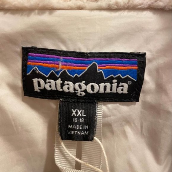 Patagonia Off White / Cream warm and fuzzy zip up jacket - Picture 4 of 4